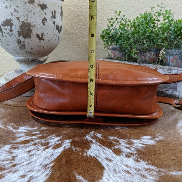 Vtg Antonio Melani Saddlebag Hobo Crossbody - Picture 4 of 9
